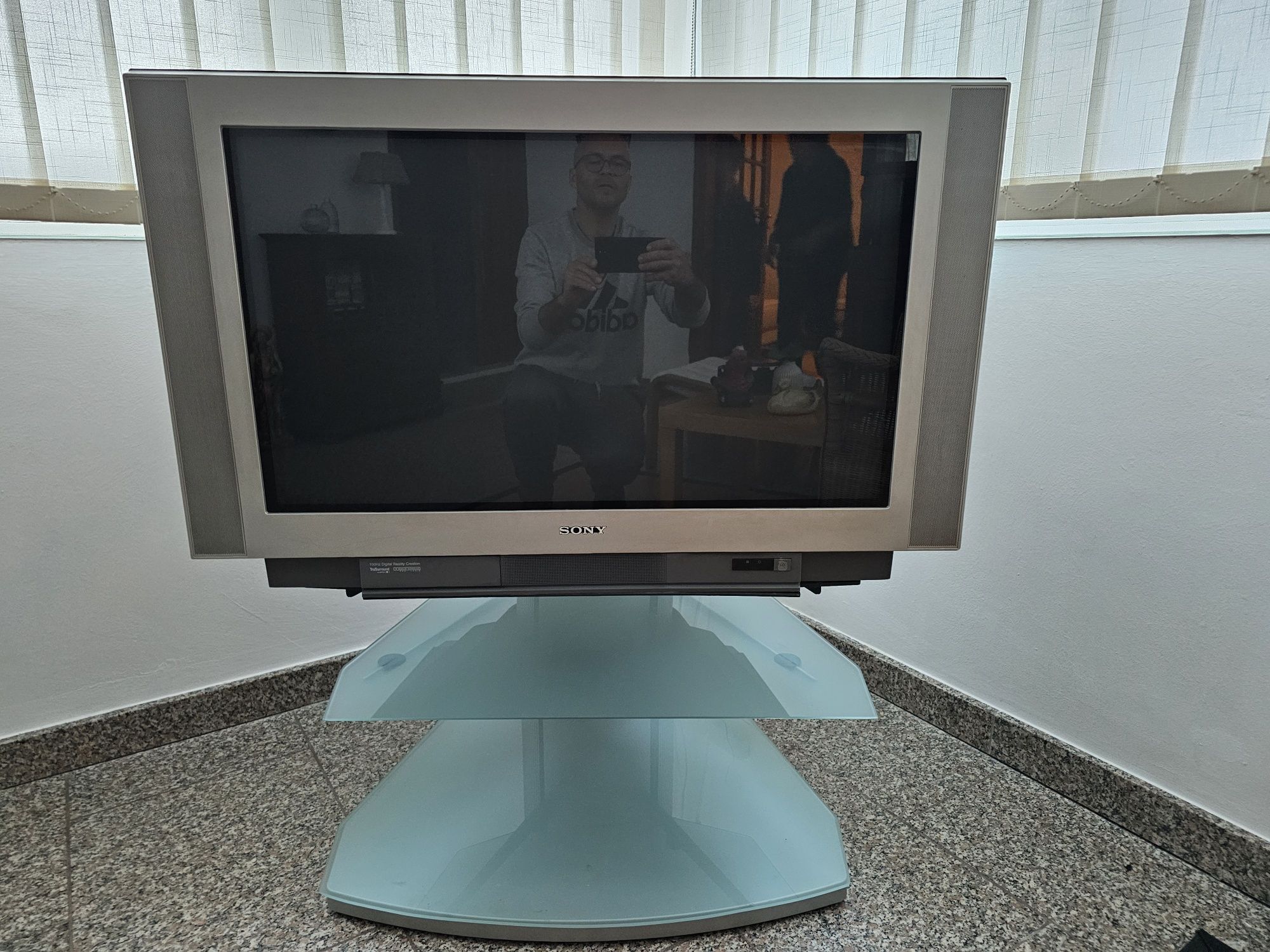 Sony Triniton KV-36FS70