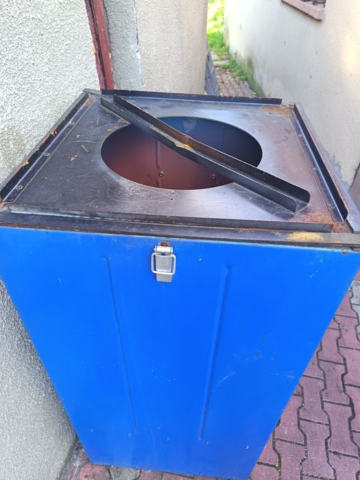 Pojemnik kwadratowy na wędzarka lub co innego