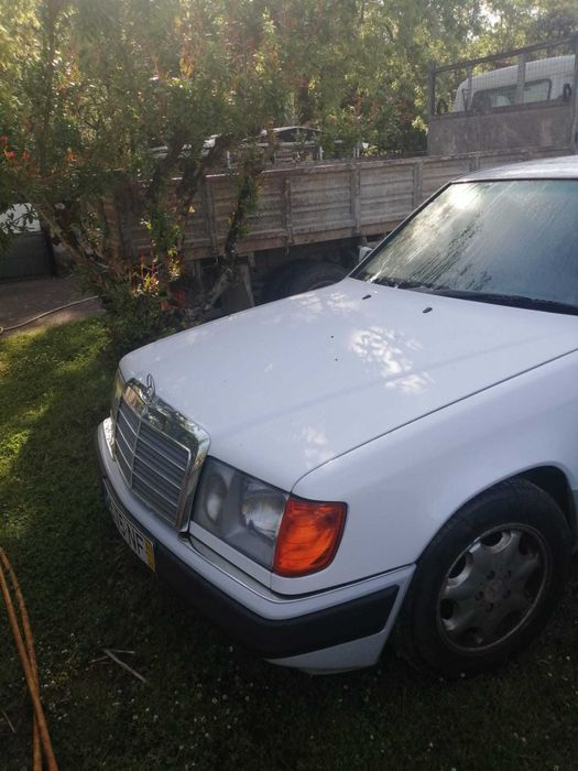 Mercedes em ótimo estasdo