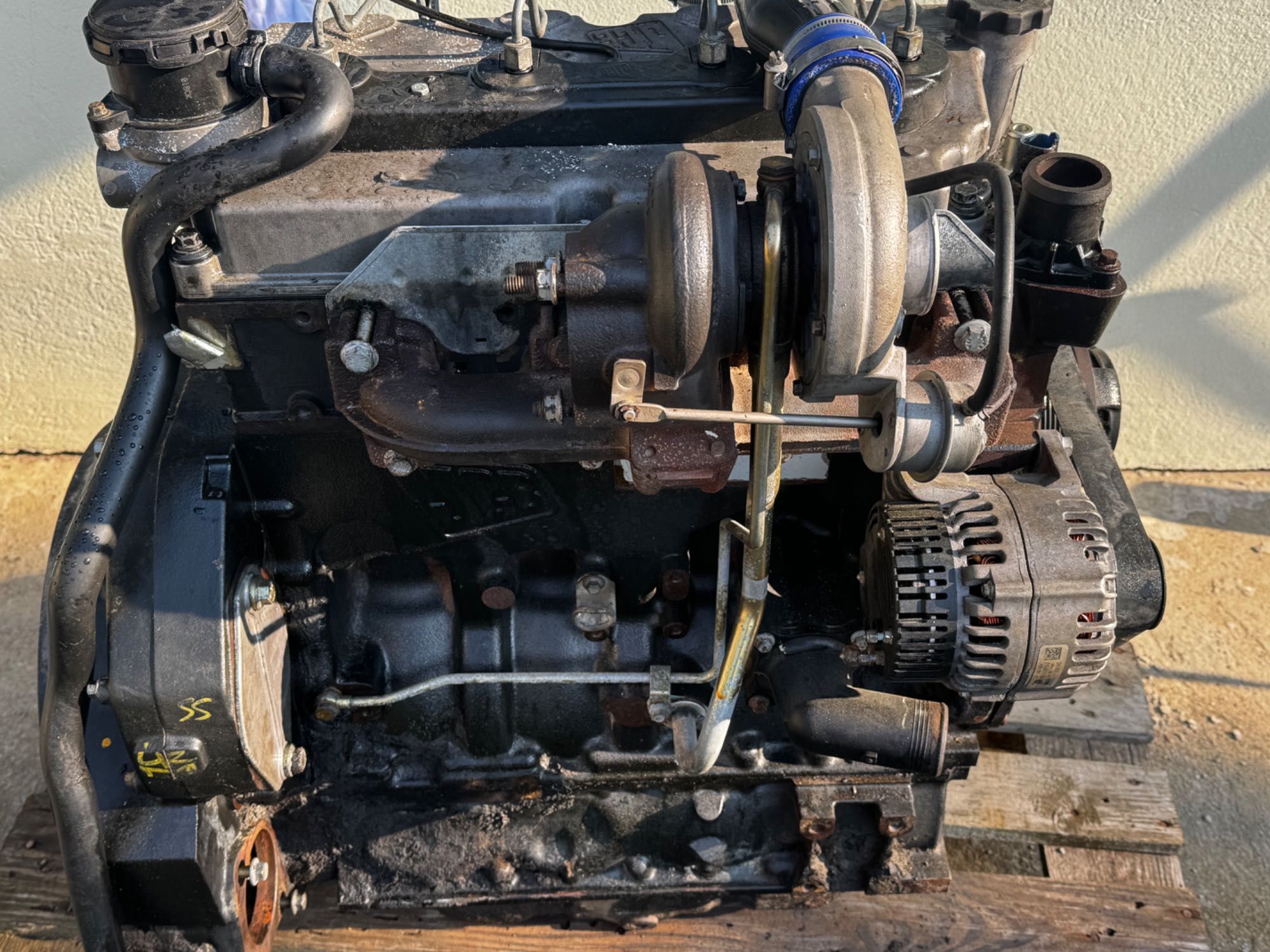 Silnik jcb3cx 68,6kw uszkodzony