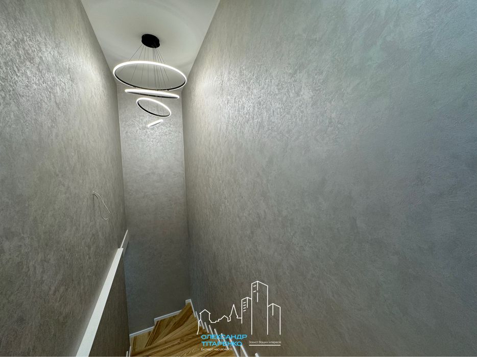 Сучасний котедж з ремонтом на МІКРОРАЙОНІ