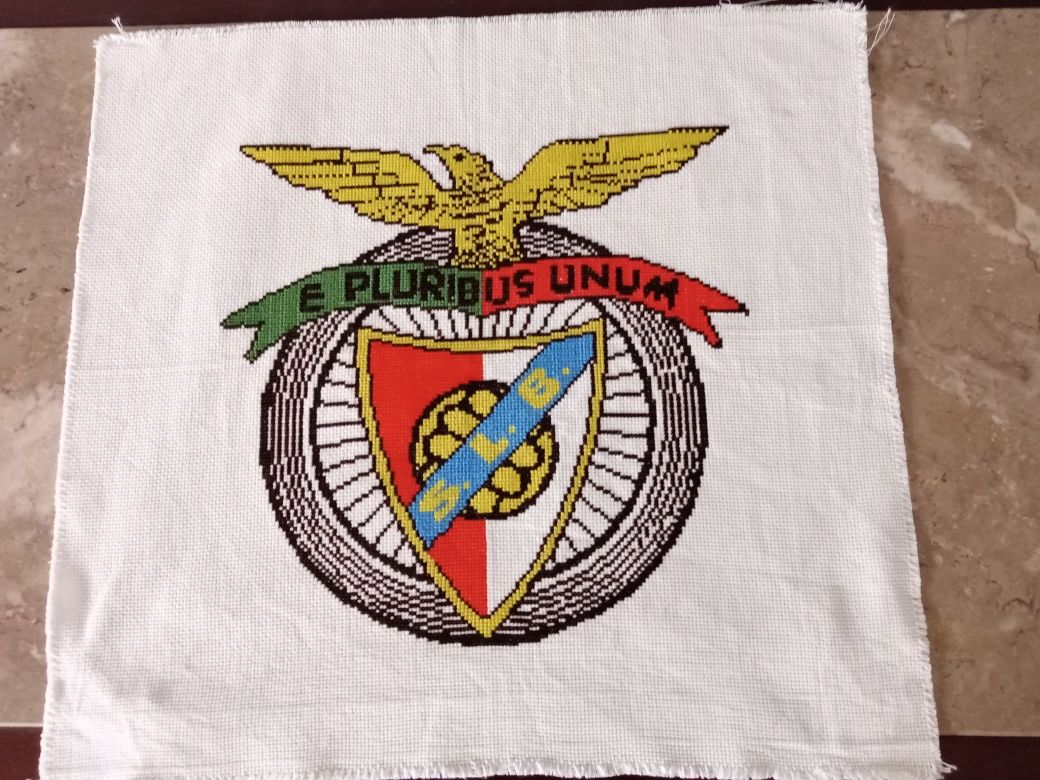 Símbolo do  Benfica