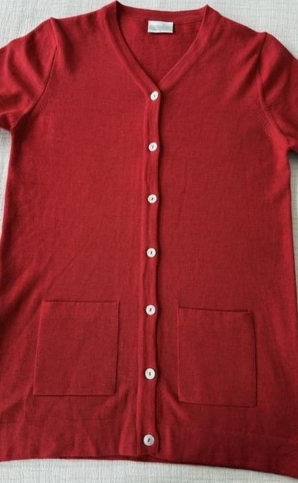 Подовжений светр на гудзиках з вовни мериноса