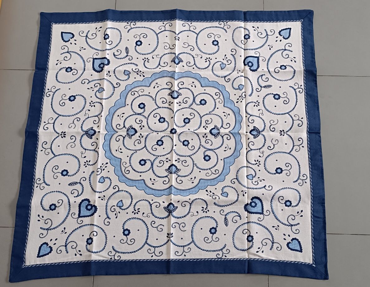 Toalha de cozinha azul e branca - 100x100cm