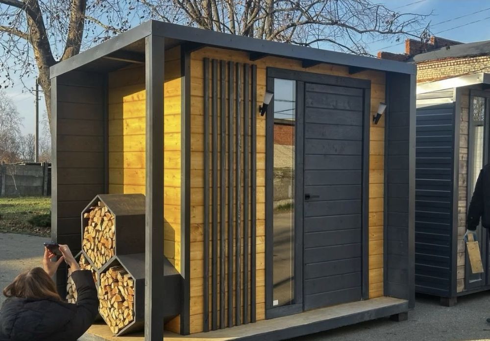 Сарай хоз блок з дровником у стилі лофт