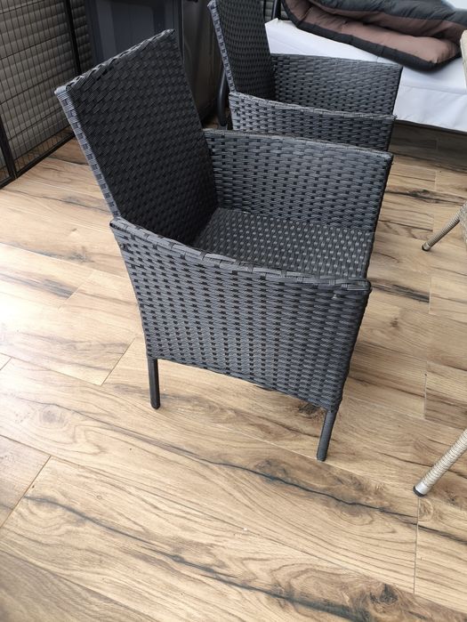 Zestaw mebli ogrodowych rattanowy 4 osobowy  i stół