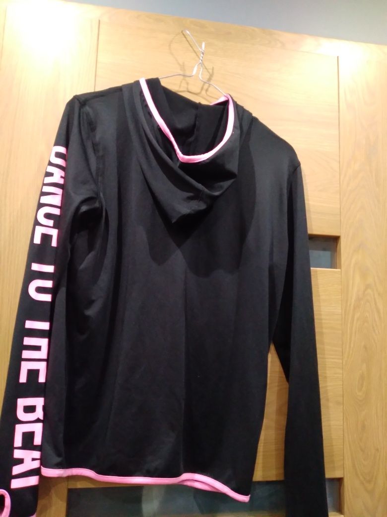 Fajna bluza sportowa rozm L/2XL biust 100/120cm