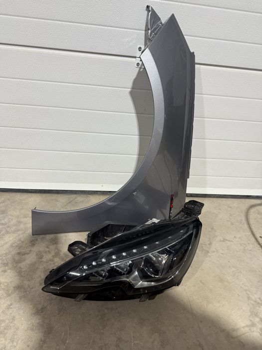 Peugeot 308 GT-LINE Peças Guarda Lamas/ Farol full led