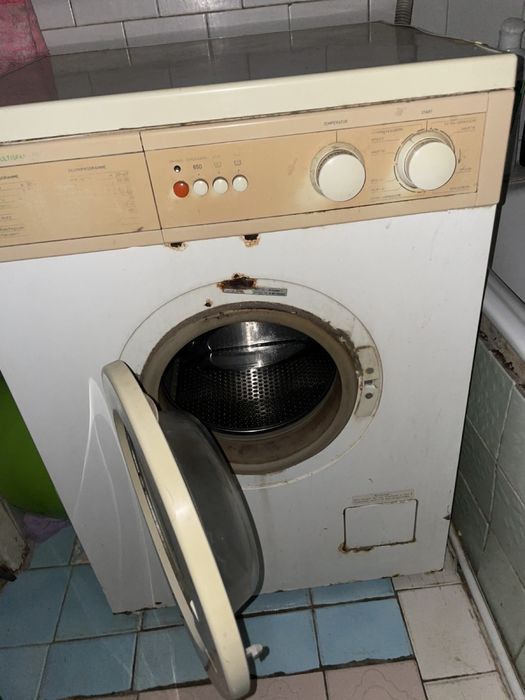 Безкоштовно! Терміново! Пральна машина/ стиралка