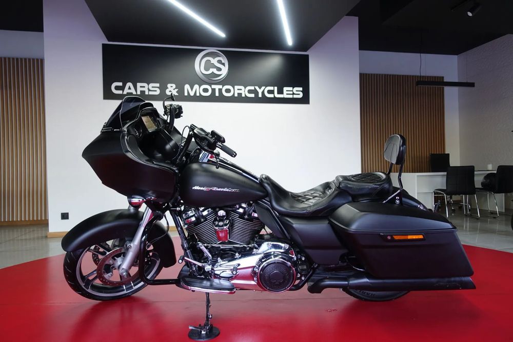 Harley-Davidson Road  Glide C/Nova