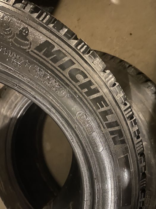 215/60 R17C Michelin Agilis Alpin пара шин зимних.