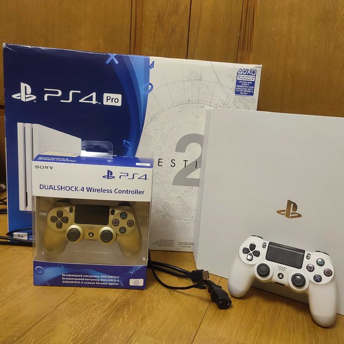 PS4 pro white 1TB