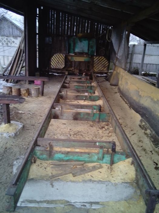 Станок стрічкопильний