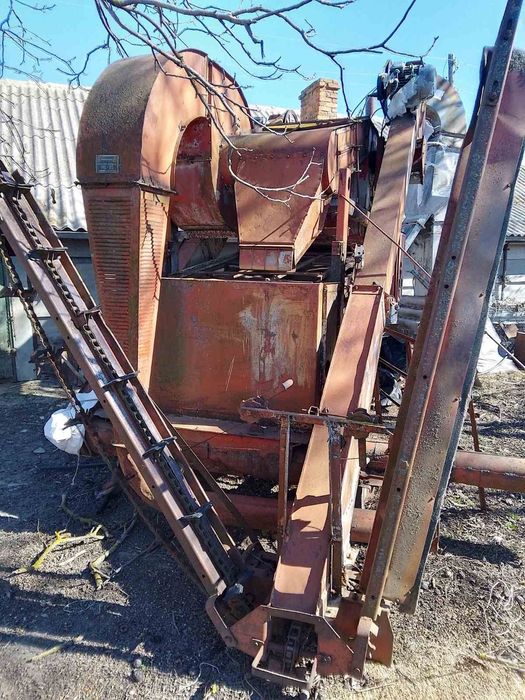 Продам зерноочисну машину