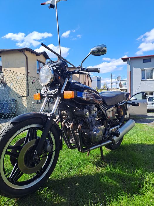 Honda CB750 F boldor
