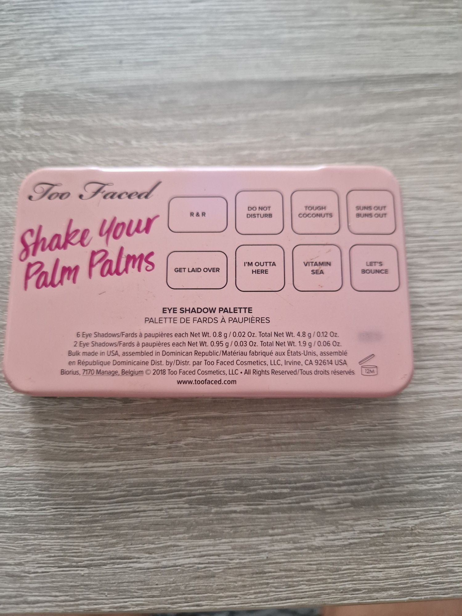 Paleta Too Faced shake your palm palms