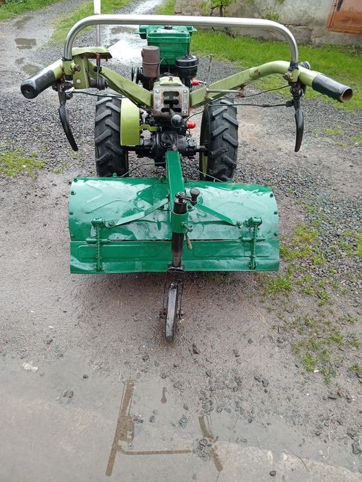 Продам мотоблок 8 к.с.