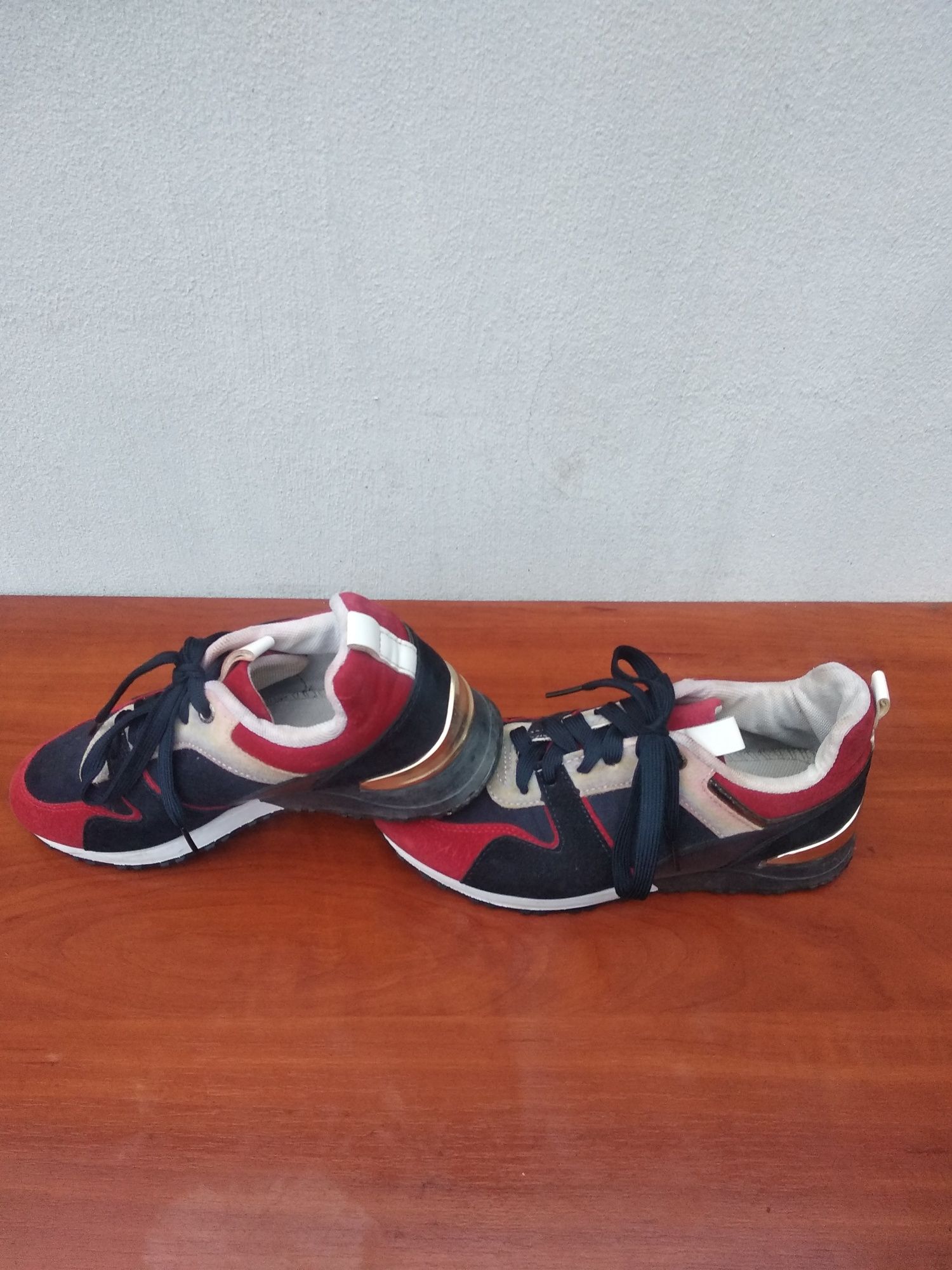 Кроссовки VTТV, 38р,женские, стелька 25см.