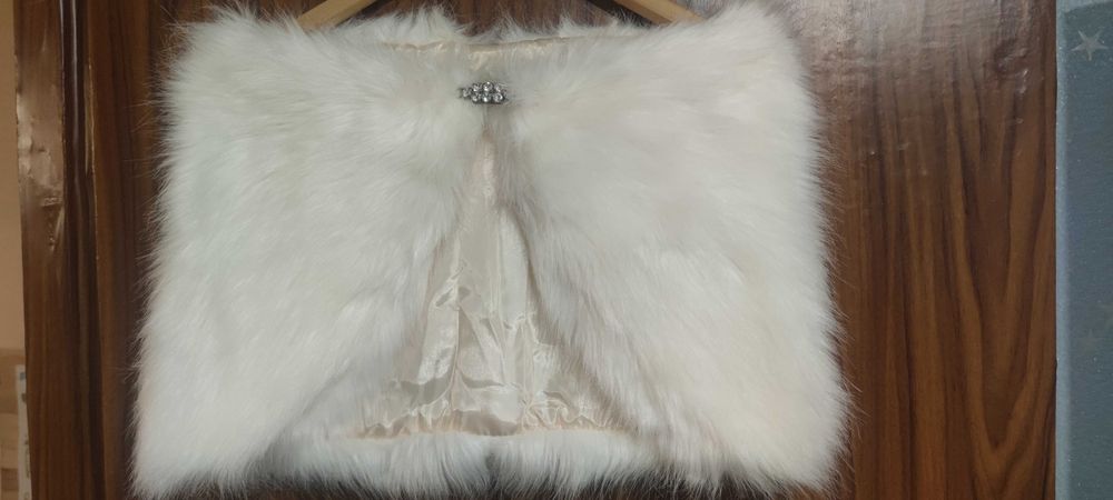 Продам мехову накидку!