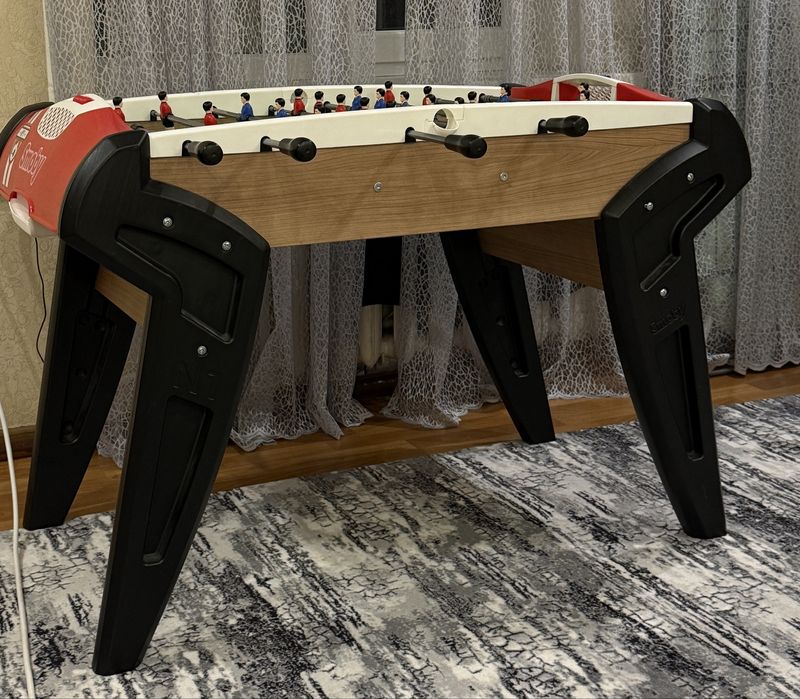 Напівпрофесійний футбольний стіл Smoby