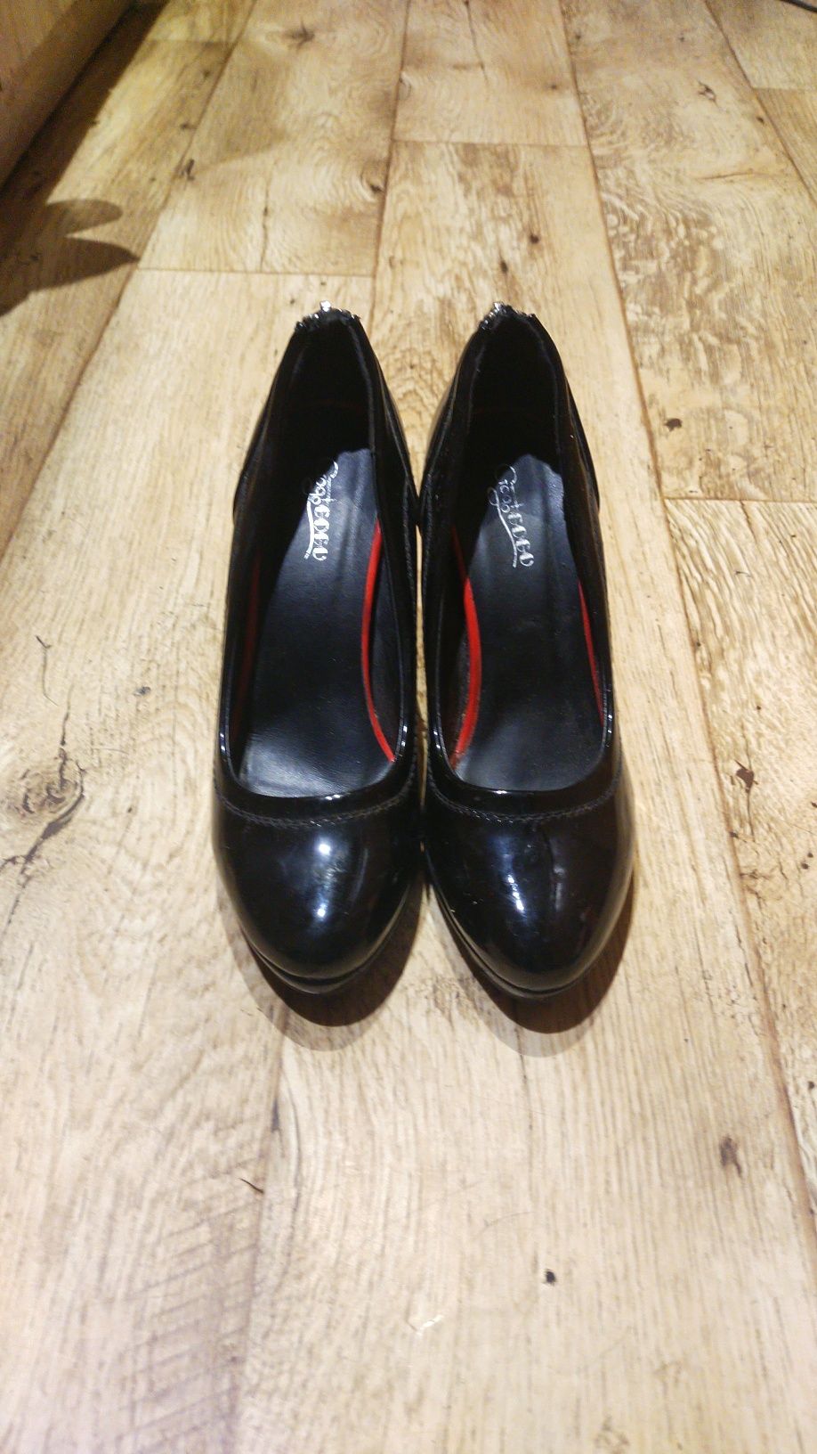 Buty szpilki rozmiar 37 stan dobry