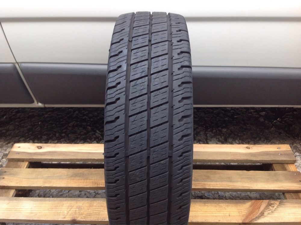195 / 70 / R 15 C Semperit Van All Season