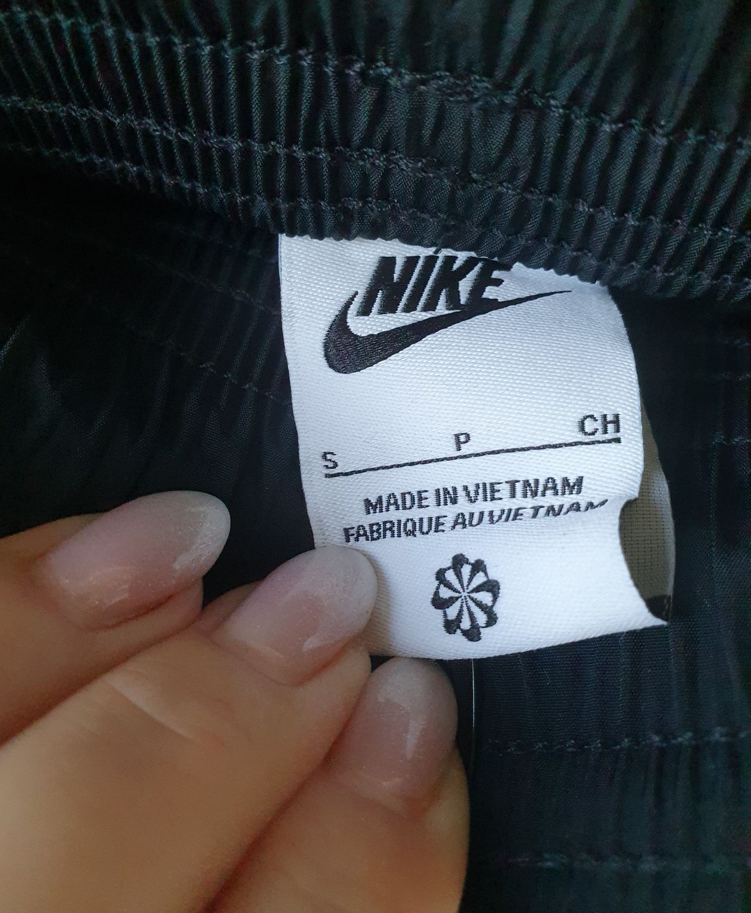 Nowa czarna spódniczka sportowa S 36 Nike AIR woven high-rise mini