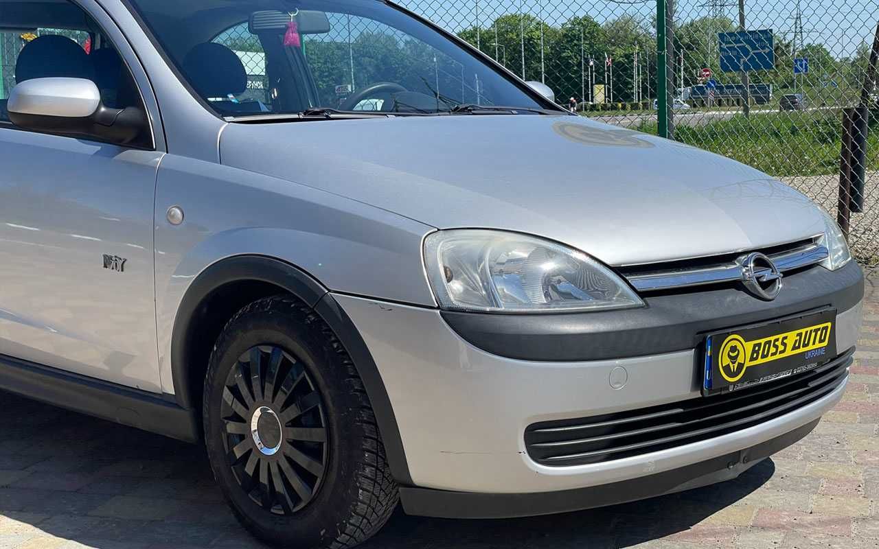 Opel Corsa 2003 року