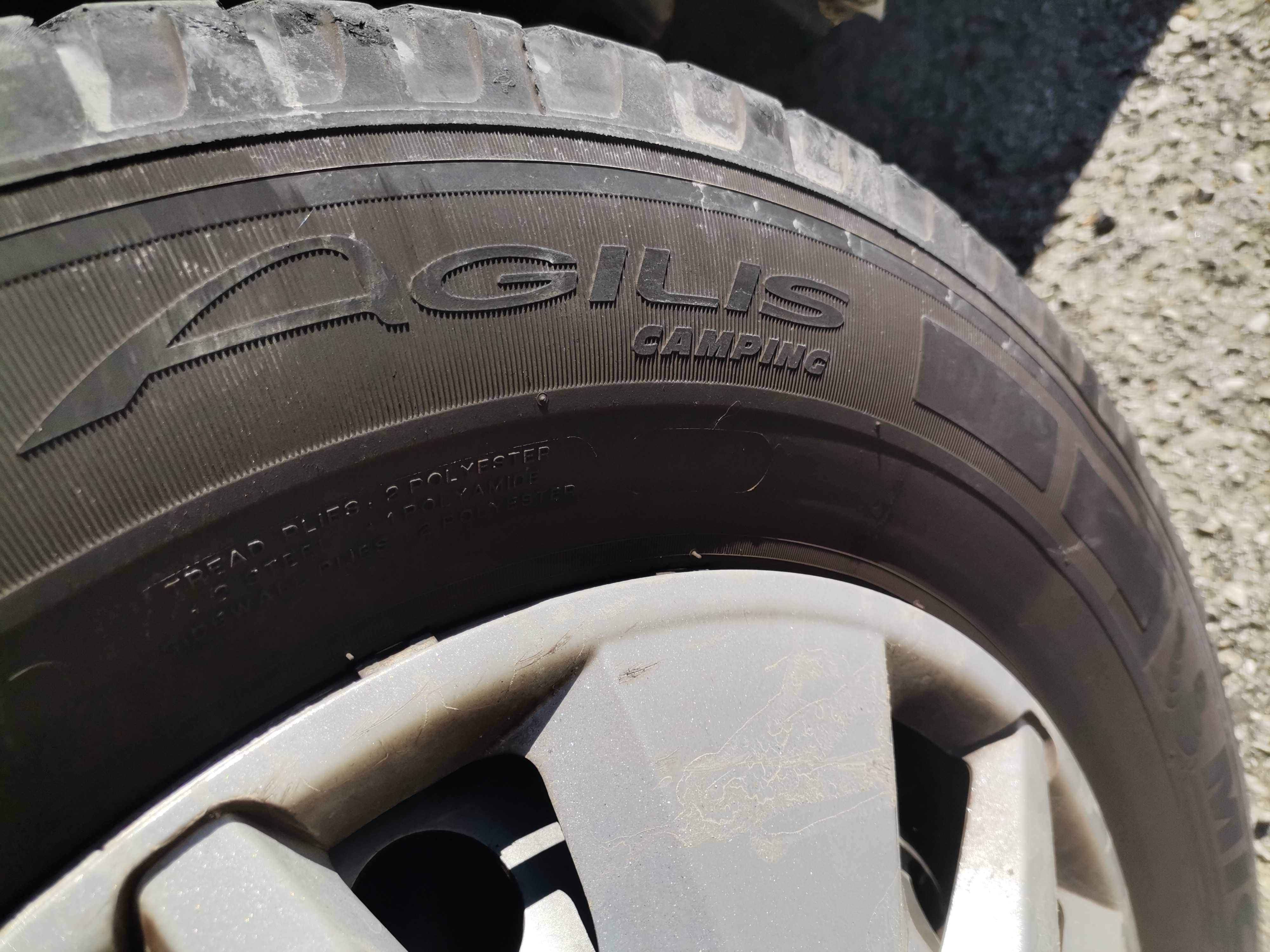 Vendo 4 jantes com pneus 215 70 R15 para autocaravana