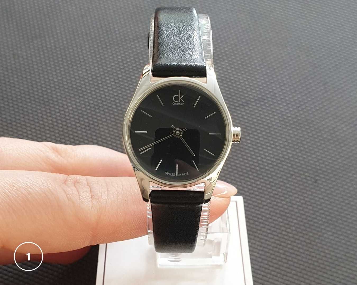 Oryginalny zegarek damski Calvin Klein srebrny czarny pasek K4D231C1