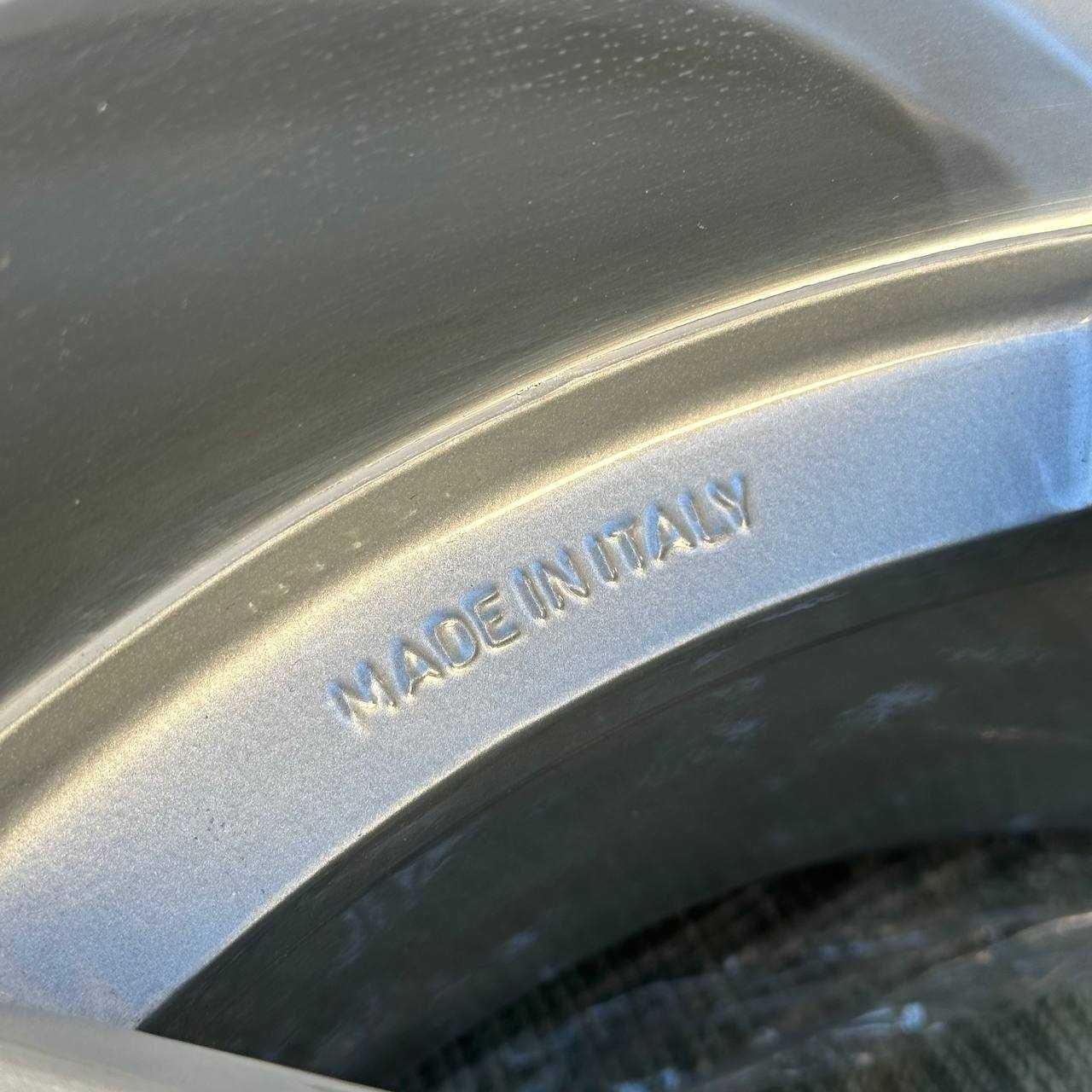 Jantes Momo Quasar R17 5x120 BMW