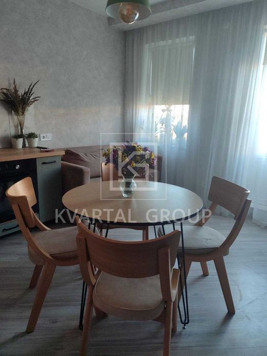 Продам простору 2к квартиру з гарним ремонтом та швидким виїздом