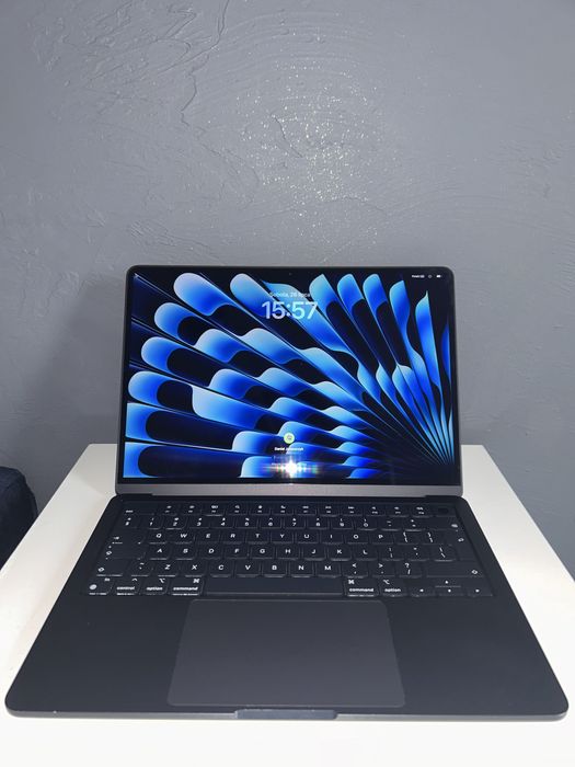 Apple MacBook Air M2/8GB/256/Mac OS Midnight