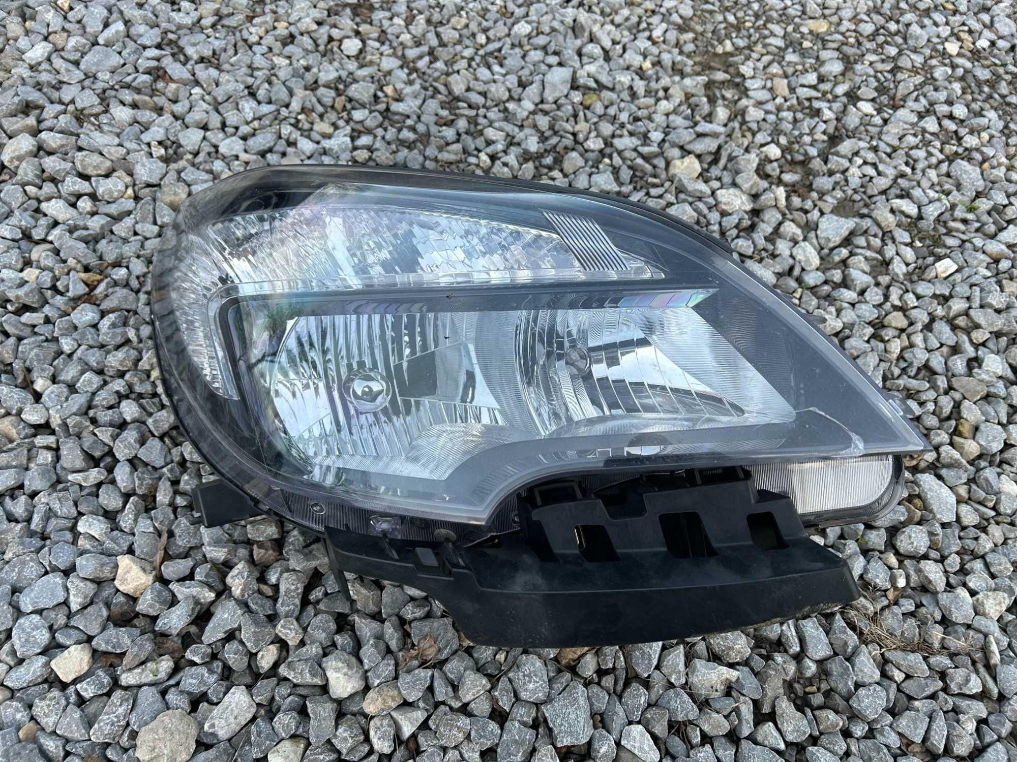 OPEL MOKKA 424.35930 lampa prawa zwykła goła EUROPA / wysylka