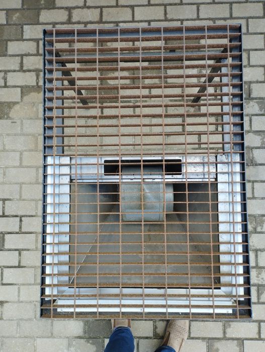 Stół spawalniczy z wyciągiem 100x70