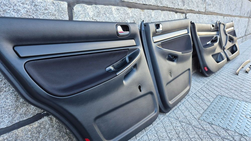 AUDI A4 B5(8D)-Quartelas Portas PRETAS ESTOFADAS NOVO-EXCELENTE ESTADO
