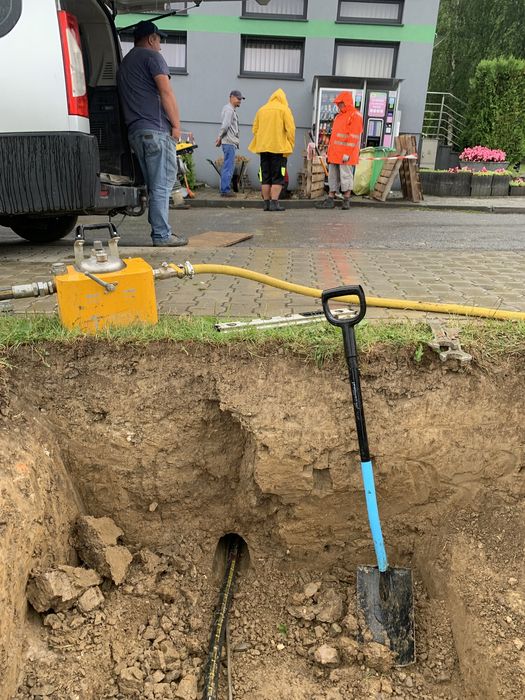 Przeciski  pod drogami Warszawa i okolice WBIJANIE RUR STALOWYCH