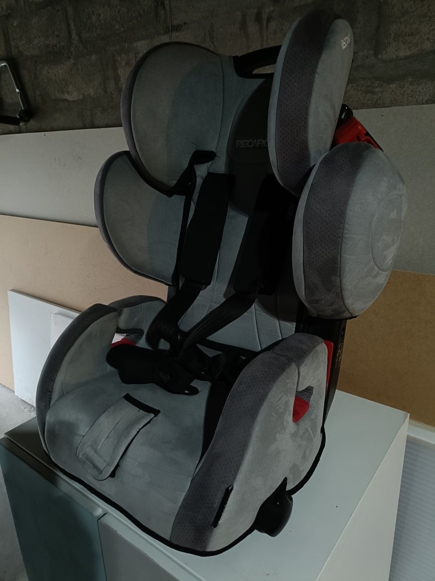 Fotelik samochodowy RECARO Young Sport 9-36kg