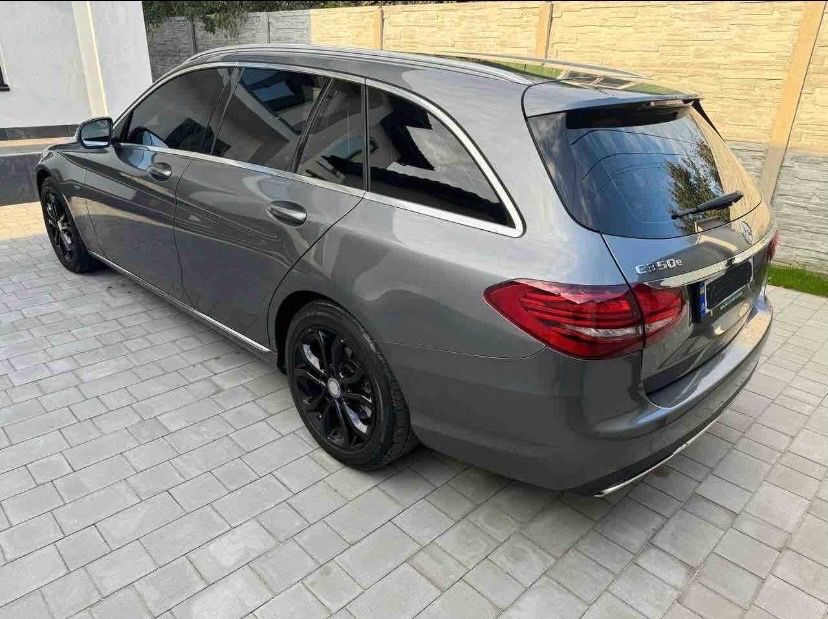 Мерцедес-Бенс С350Е