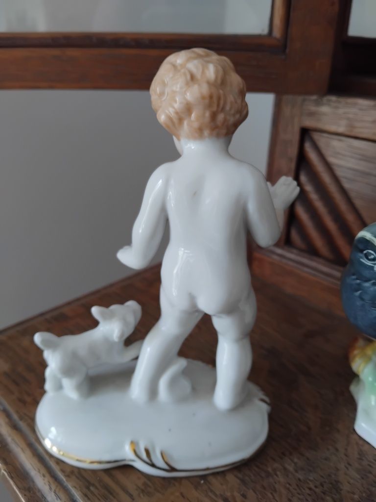 Figurka, stan idealny, porcelana sygnowana