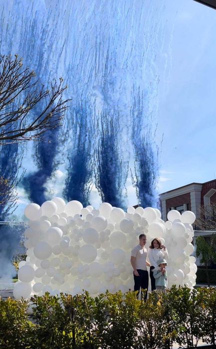 Кольоровий Дим Спалах 10м для Вашого Гендер Паті (монтаж,супровід)