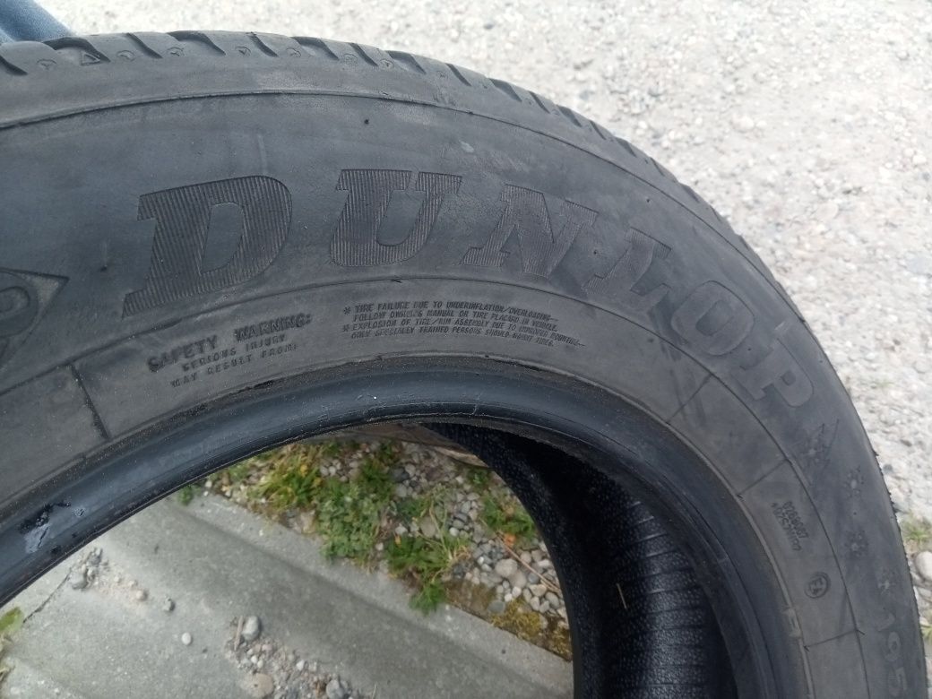 2x Opony Używane Całoroczne 195/65R15 Dunlop