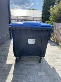 Pojemnik na odpady 1100L czarny z niebieska klapą