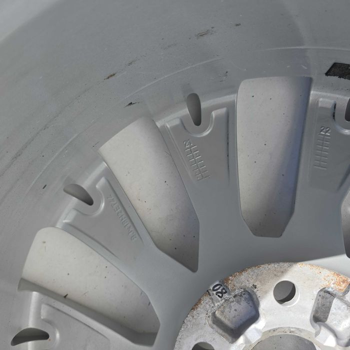 Felga aluminiowa SKODA SUPERB 3 III 3V 8.0 18'' ET44 5x112 1szt