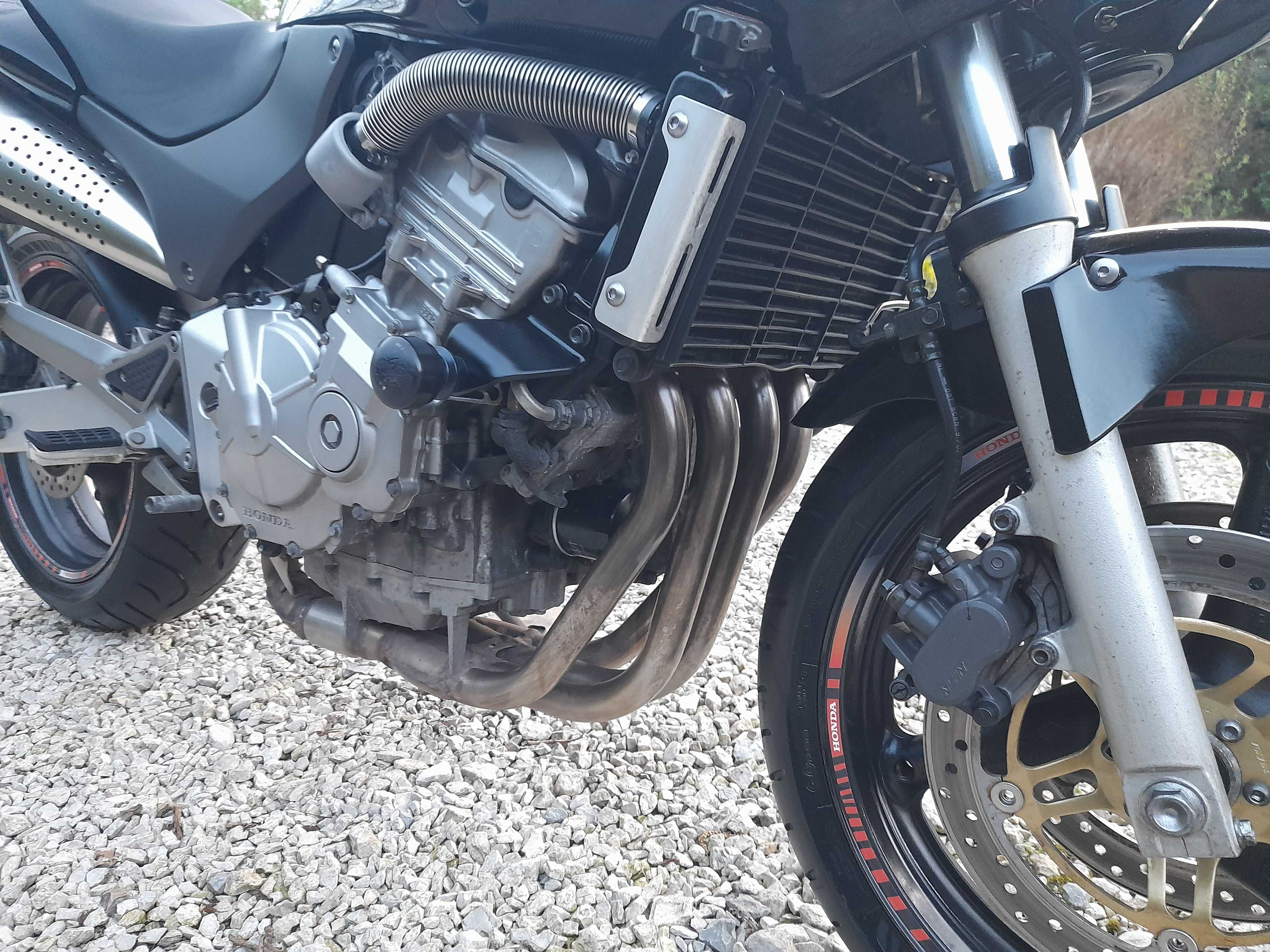 Honda Hornet S 600 101 km 44 tys przebiegu.