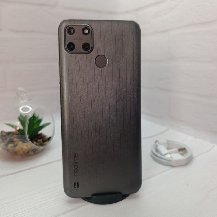 Продам телефон Realme C25Y 4/64Gb в гарному стані