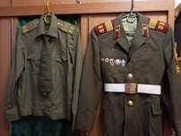 Парадный солдатский китель с рубашкой