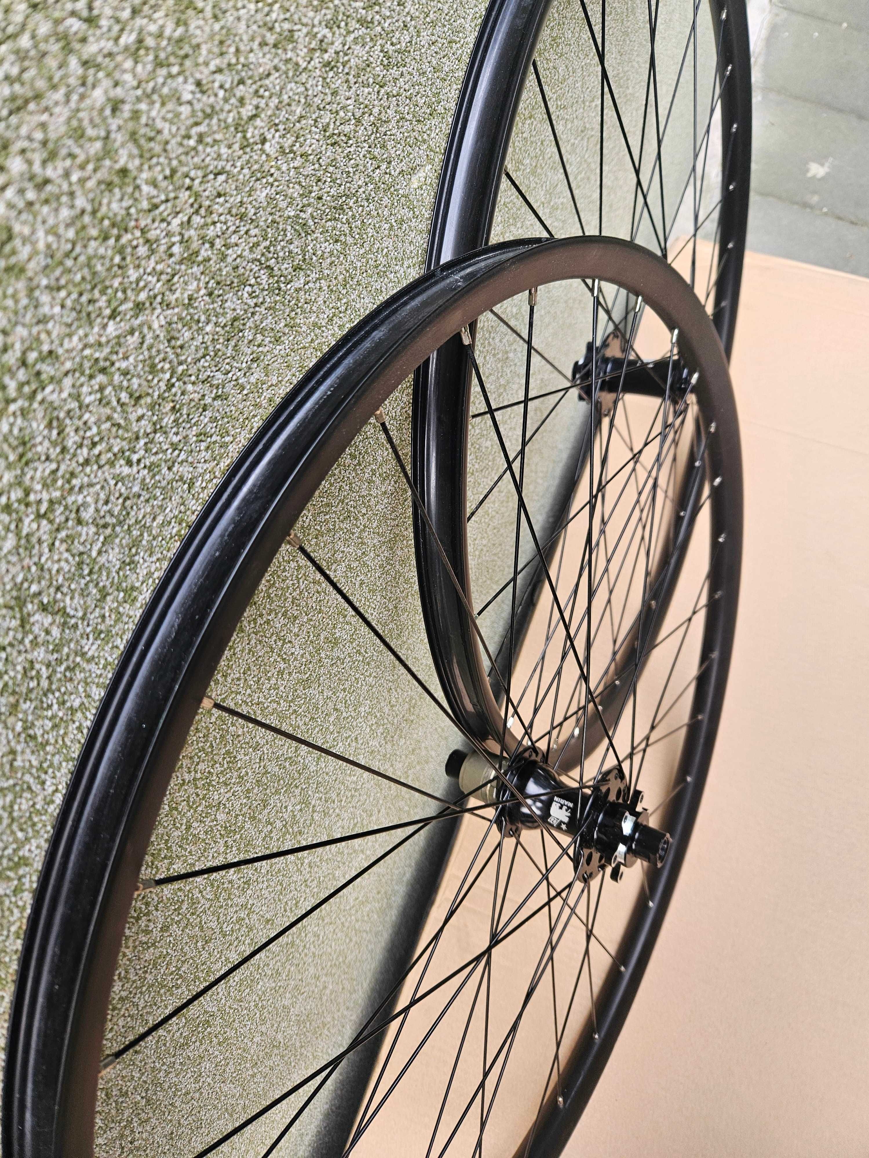 Koła 28" z Marin Headlans 2 bębenek XD sztywne osie 12mm GRAVEL