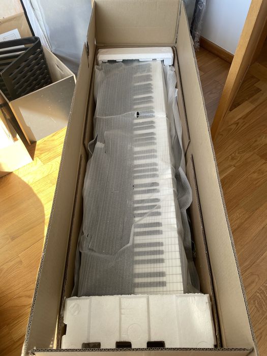 Piano digital Korg B2 (como novo)