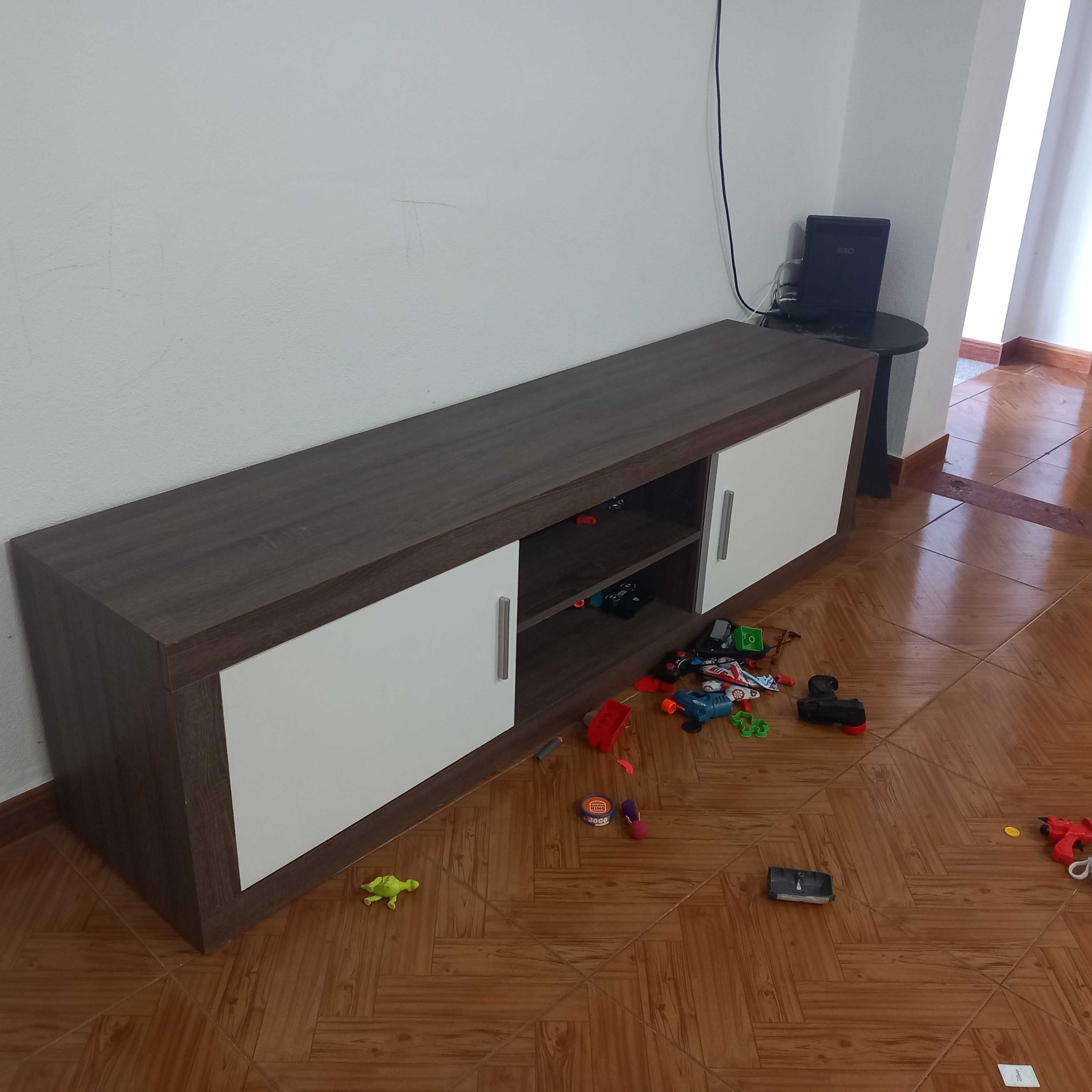 Movel de Televisao